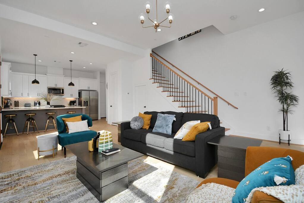 Blissful Getaway Home With Hot Tub & Backyard Near Downtown Houston Buitenkant foto