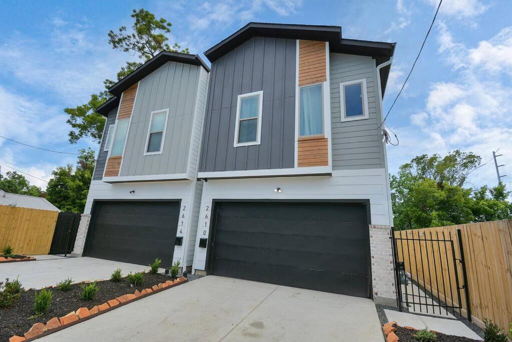 Blissful Getaway Home With Hot Tub & Backyard Near Downtown Houston Buitenkant foto